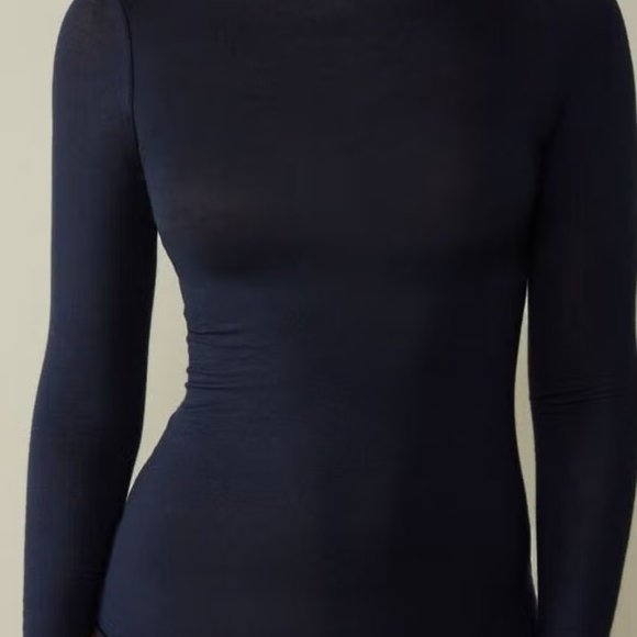 Intimissimi Ultralight w/ Cashmere tops (navy, black, prince of wales, leopard) - Picture 6 of 10
